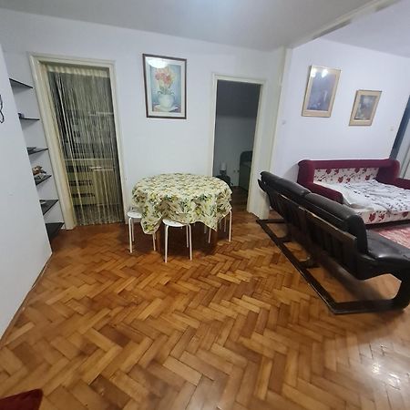 Ferienwohnung Apartman Masha Belgrad Exterior foto