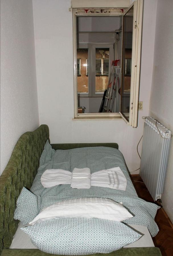 Ferienwohnung Apartman Masha Belgrad Exterior foto